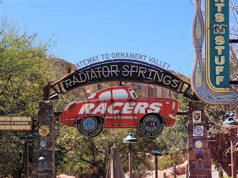 Radiator Springs Racers Overview | California Adventure Attractions ...