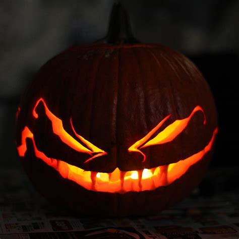 Jack-o-lanterns | Scary pumpkin carving, Amazing pumpkin carving, Pumpkin carving