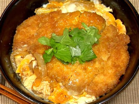 Katsudon Recipe (Deep-Fried Pork Cutlet Bowl) – Cooking with Dog