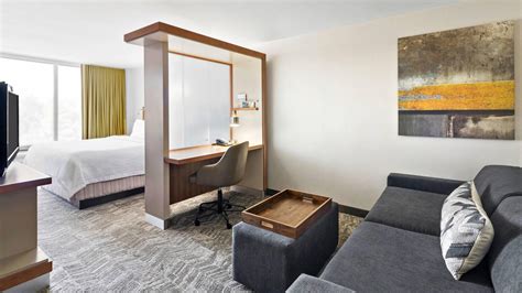 Pet Friendly Hotels in Flagstaff | SpringHill Suites Flagstaff