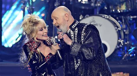 Dolly Parton is officially a 'rockstar' on Rock Hall induction night