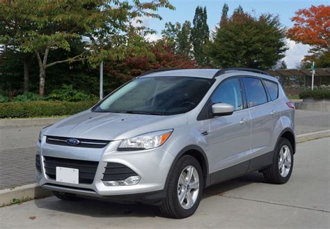 2014 Ford Escape SE 4WD Road Test Review | The Car Magazine