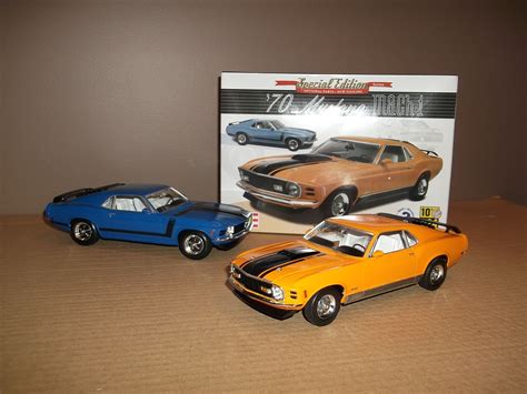 1970 Ford Mustang Mach 1 2'n1 -- Plastic Model Car Kit -- 1/24 Scale -- #854203 pictures by ...