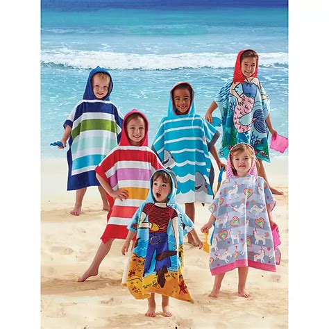 Kids Printed Hooded Beach Towels | Bed Bath and Beyond Canada