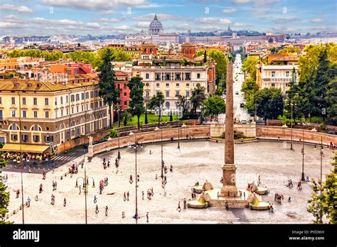 Fountains of villa borghese rome hi-res stock photography and images - Alamy