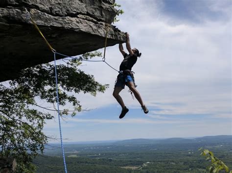 Trad Climbing 101: The Complete Beginner's Guide - 99Boulders