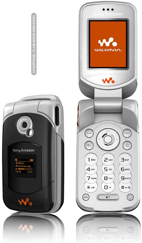 sony ericsson flip phone old - Tawny Chamberlin