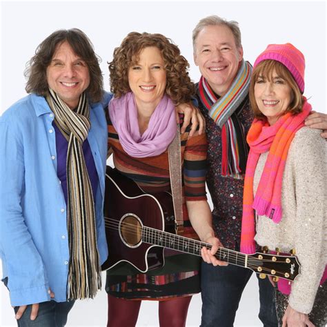 Dec 04, 2022: The Laurie Berkner Band at The Paramount Huntington, New ...