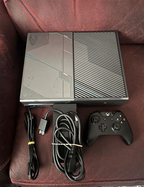 Halo 5 Xbox One Console