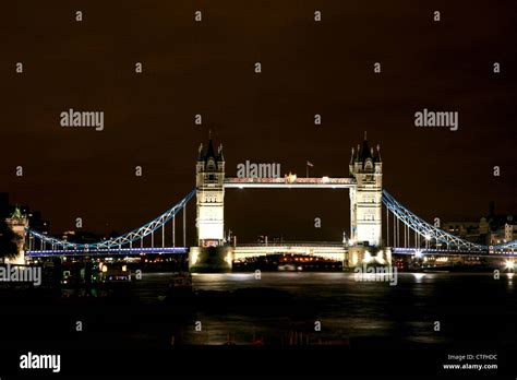 Tower Bridge at Night Stock Photo - Alamy