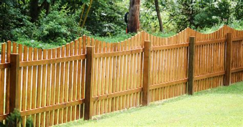 Picket Fencing: Styles & Advantages - Smucker Fencing