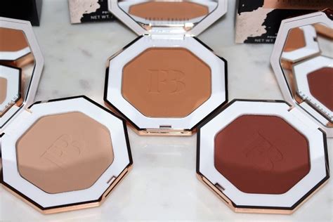 Fenty Beauty Bronzer Sun Stalk'r Review & Swatches