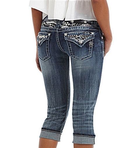 15 Amazing Capri Jeans For Womens In India | Styles At Life