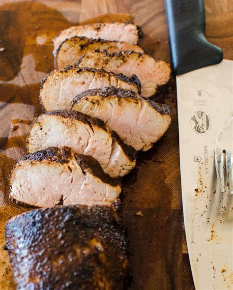 How Long To Oven Bake 500G Pork Fillet In Tinfoil : Roasted Pork Neck With Cherry Tomatoes And ...