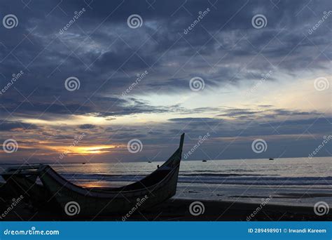 Beautiful Wallpaper HD Iphone Dekstop Apple Window Os Ios View of Fishing Boats on the Beach ...