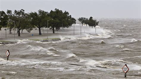 Hurricane Storm Surge in Tampa Bay, A look at the flooding potential.Ocean Weather Services