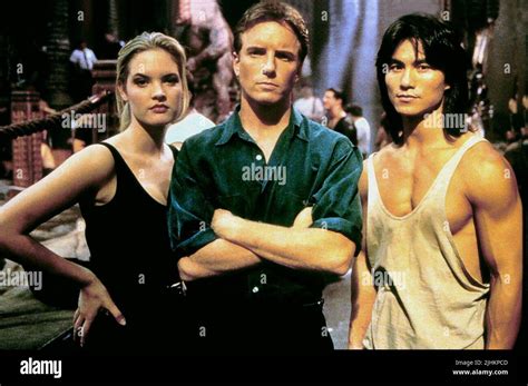 BRIDGETTE WILSON, LINDEN ASHBY, ROBIN SHOU, MORTAL KOMBAT, 1995 Stock ...