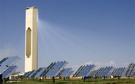 File:PS10 solar power tower.jpg - Wikipedia