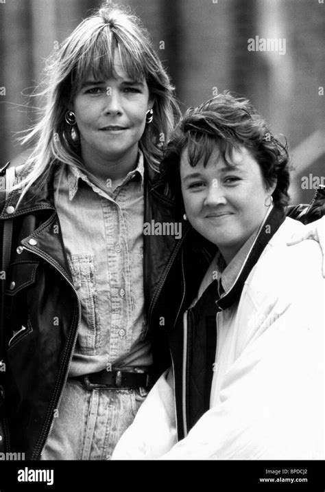 LINDA ROBSON & PAULINE QUIRKE BIRDS OF A FEATHER (1989 Stock Photo, Royalty Free Image: 31028090 ...