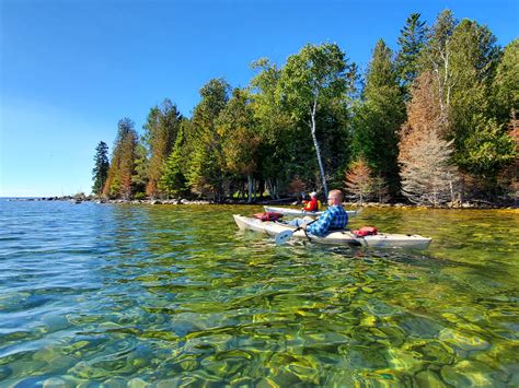 Kayaking Michigan: Drummond Island Shipwrecks in Scammon Cove (MAP) - Travel the Mitten