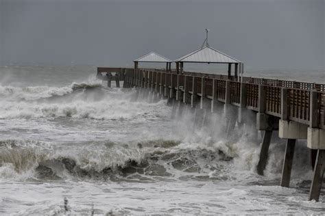 PHOTOS: Florida prepares for Hurricane Dorian