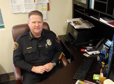 Prescott Valley police chief gets 2-day suspension for use of profanity ...