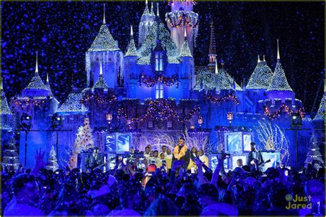 Fifth Harmony Sparkle For 'Wonderful World of Disney: Magical Holiday ...