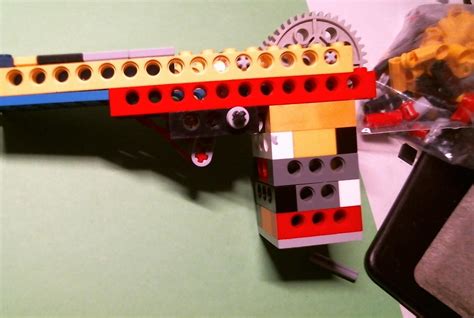 Lego Automatic Rubber Band Gun : 11 Steps - Instructables