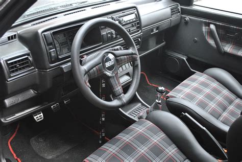 Pin de Greg Kol en Mk2 (con imágenes) | Interior de autos, Golf mk2