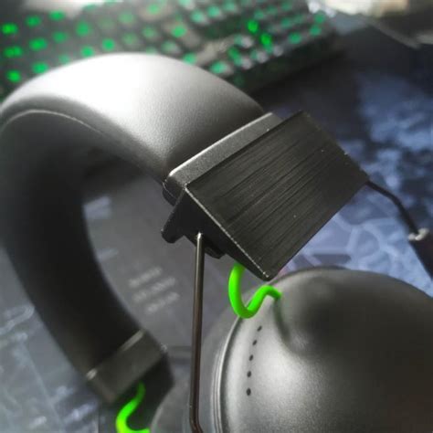 Razer Blackshark V2/V2x mount by beardyBoi | Download free STL model | Printables.com