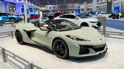 [VIDEO] Cacti Green 2024 Corvette E-Ray Hits the Auto Show Circuit ...