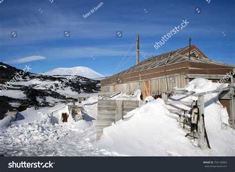 Sir Ernest Shackletons Hut By Shores Stock Photo 754129063 | Shutterstock