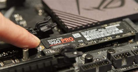 NVMe SSD: is it Better to Install it on Board or with PCIe Adapter? | ITIGIC