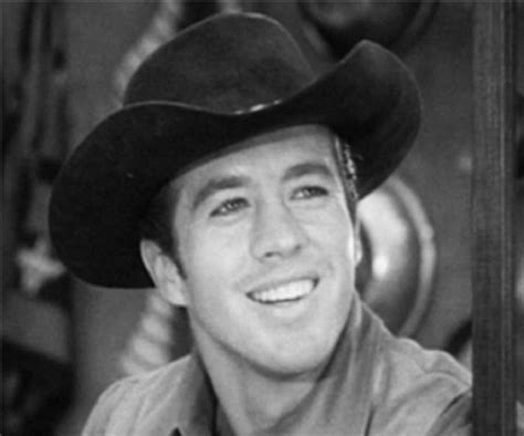 Clu Gulager Biography - Facts, Childhood, Family Life & Achievements of ...