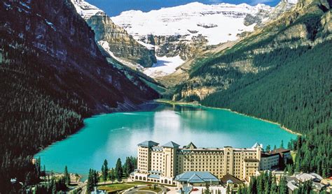 Fairmont Chateau Lake Louise | Luxury Hotels in Canada | Black Tomato
