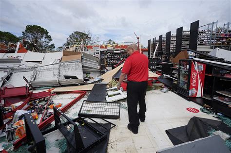 Photos Of Damage In Texas And Louisiana From Hurricane Laura