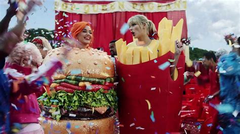 Taylor Swift and Katy Perry in Taylor's latest music video 'You Need to ...