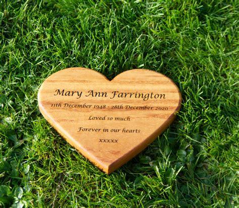 Engraved Wooden Memorial Plaques | UK Memorials