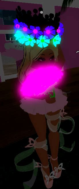 The theme was neon glow and she won 2nd- : r/RoyaleHigh_Roblox