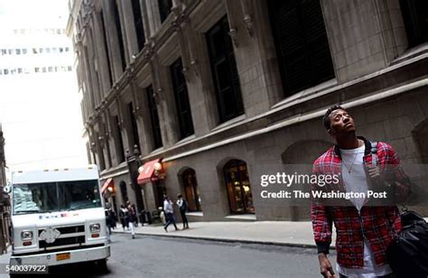 Christian Rapper Lecrae Photos and Premium High Res Pictures - Getty Images