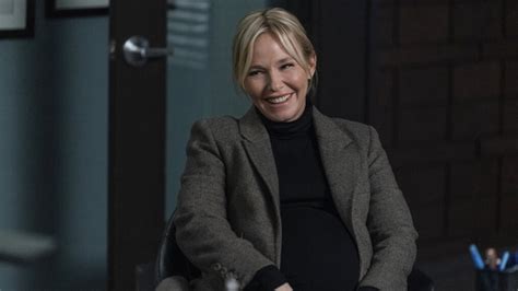 'Law & Order: SVU' Star Kelli Giddish Announces Son's Birth (PHOTO)