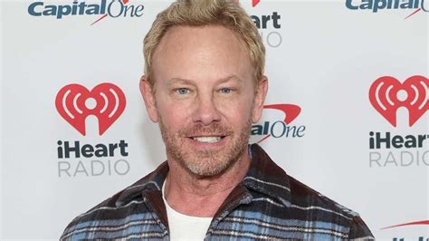 Ian Ziering (star of "Beverly Hills 90210") attacked by large group of bikers in a street brawl ...