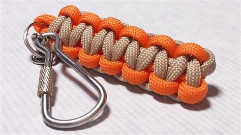 23 Attractive Paracord Keychains to Choose From - Patterns Hub