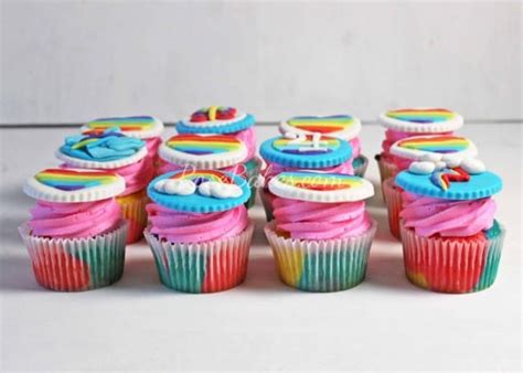 Rainbow Dash Cupcakes | Rose Bakes