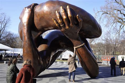 Megyn Kelly says 'woke' MLK statue looks like 'giant penis'