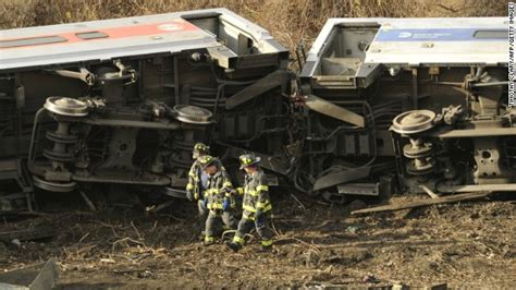 New York train crash kills four, injures dozens | Sam's Alfresco Coffee