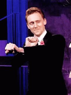 Tom Hiddleston Dancing GIF - Tom Hiddleston Dancing - Discover & Share ...