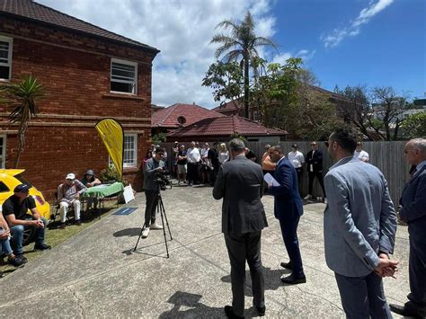 Apartment block behind Maroubra Seals Club sells $1m over reserve to local buyer for $4.25m ...