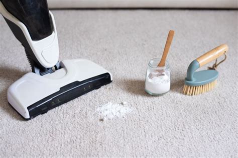 How to Clean and Deodorize Carpet With Baking Soda