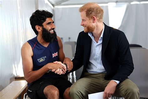 Prince Harry Steps Out Solo for Second Day of Sports at Invictus Games